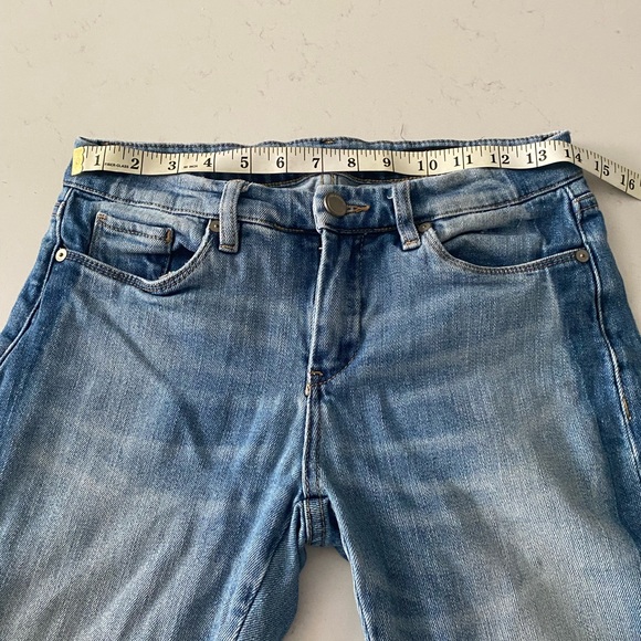 Blank NYC Two Tone Light Blue Wash Crop Mid-rise Jeans. Sz. 27 - Picture 10 of 13